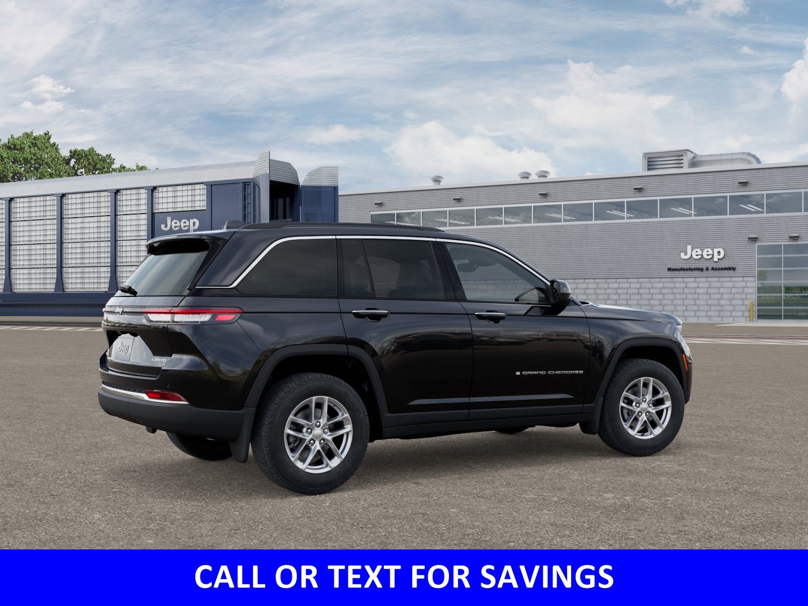 2025 Jeep Grand Cherokee Laredo photo 4