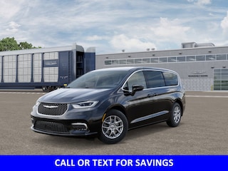 2026 Chrysler Pacifica SELECT Passenger Van for sale on Long Island, NY