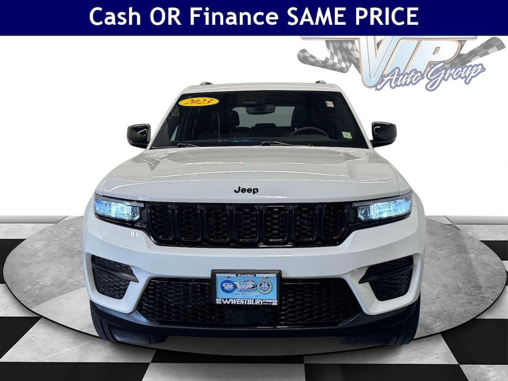 Used 2023 Jeep Grand Cherokee Altitude Altitude 4x4