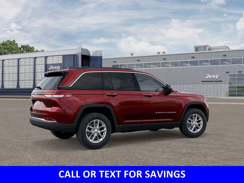 New 2025 Jeep Grand Cherokee LAREDO X 4X4 Sport Utility