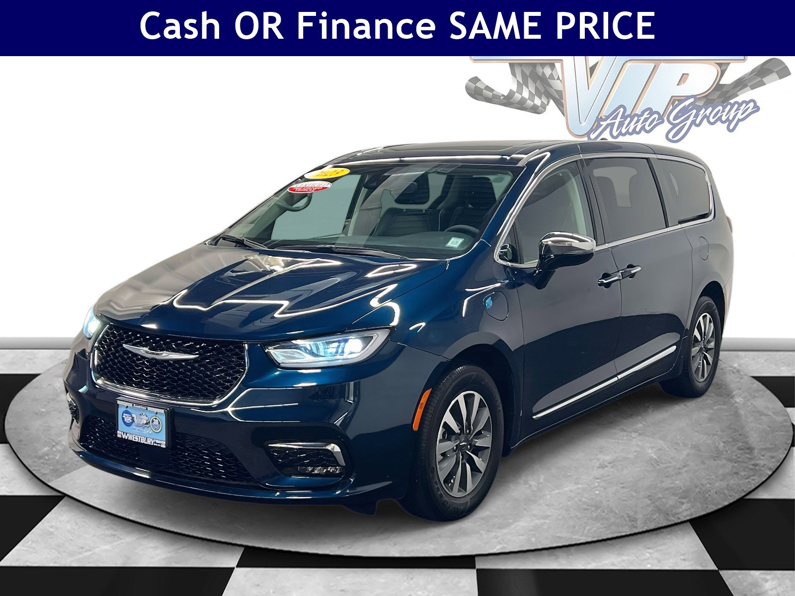 2023 Chrysler Pacifica Limited Hybrid photo 3