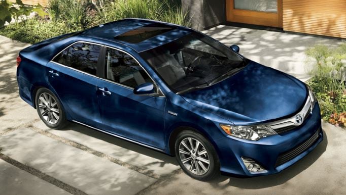 2014 Toyota Camry Hybrid XLE Exterior Front