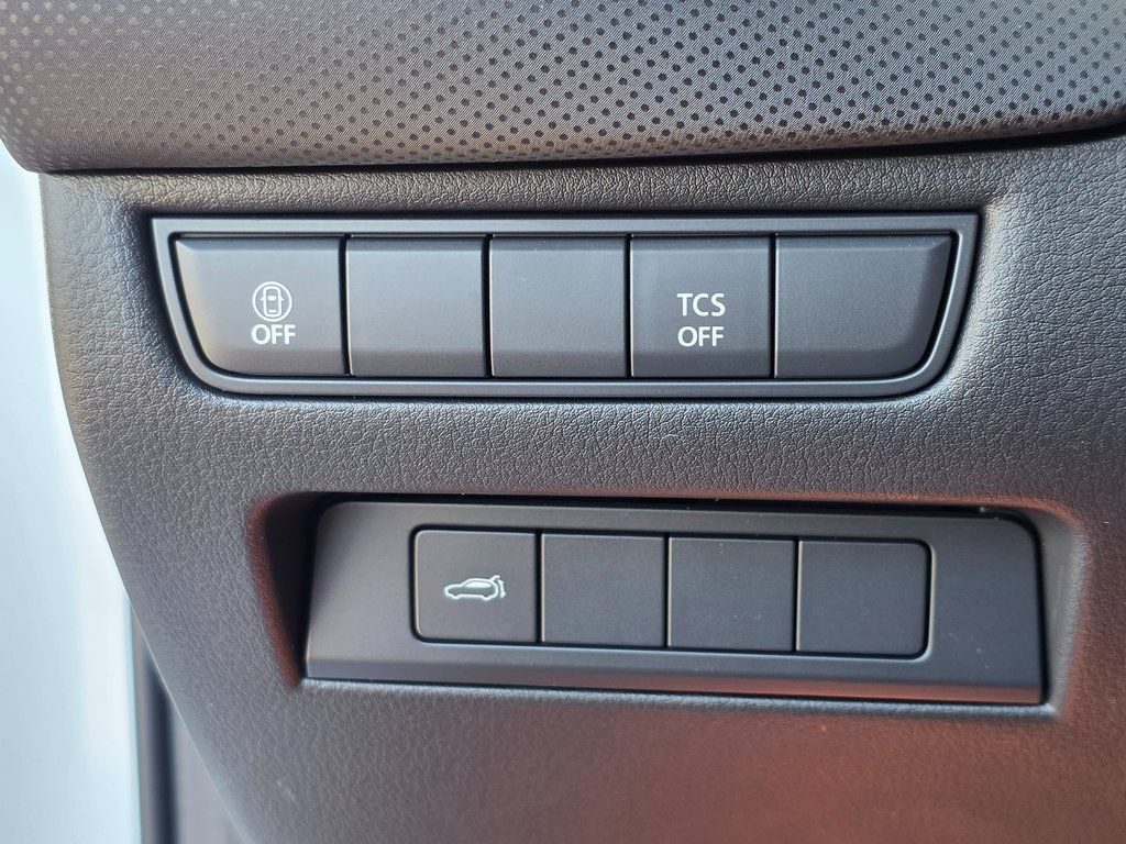 2025 Mazda CX-50 Premium - Photo 38