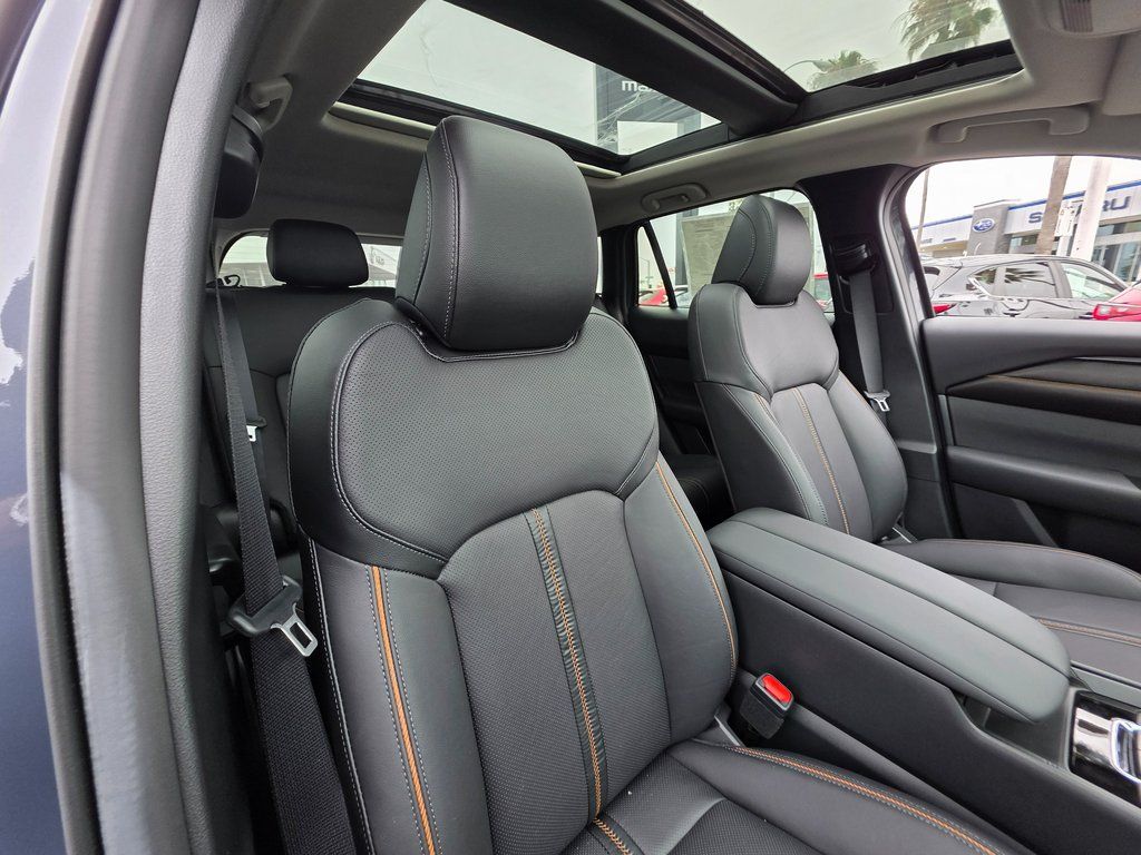 2025 Mazda CX-50 Premium Plus - Photo 11