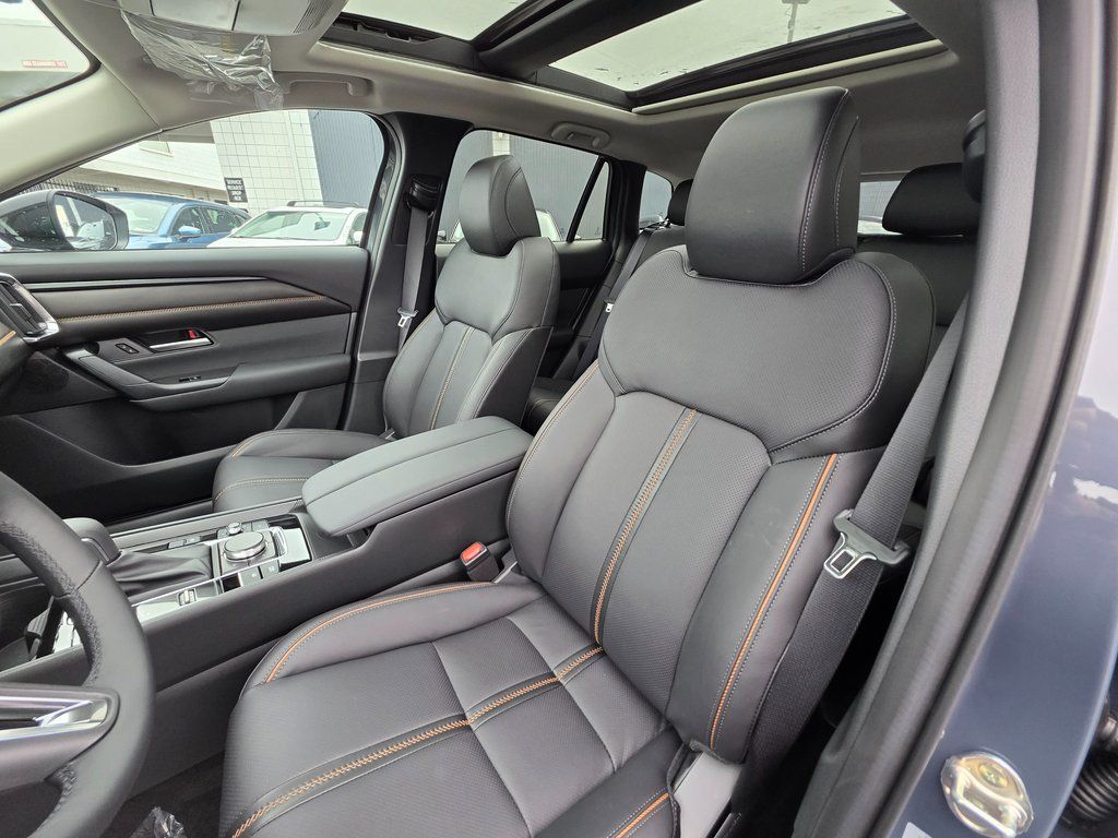 2025 Mazda CX-50 Premium Plus - Photo 16