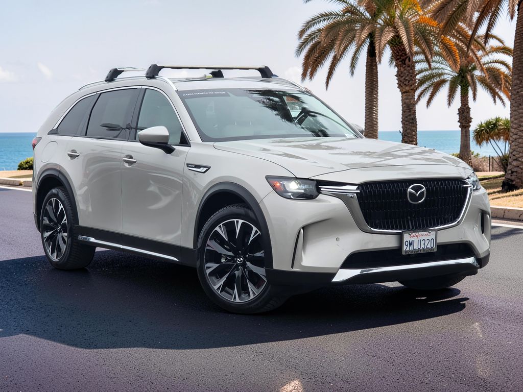 2024 Mazda CX-90 PHEV Premium Package's photo