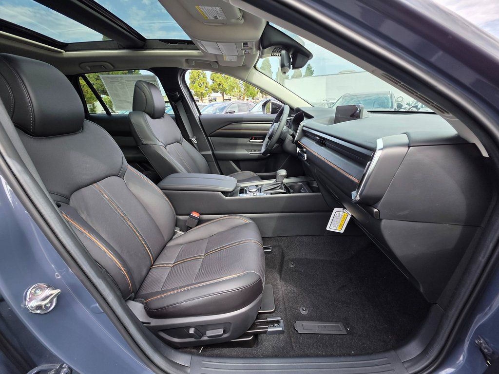 2025 Mazda CX-50 Premium Plus - Photo 10