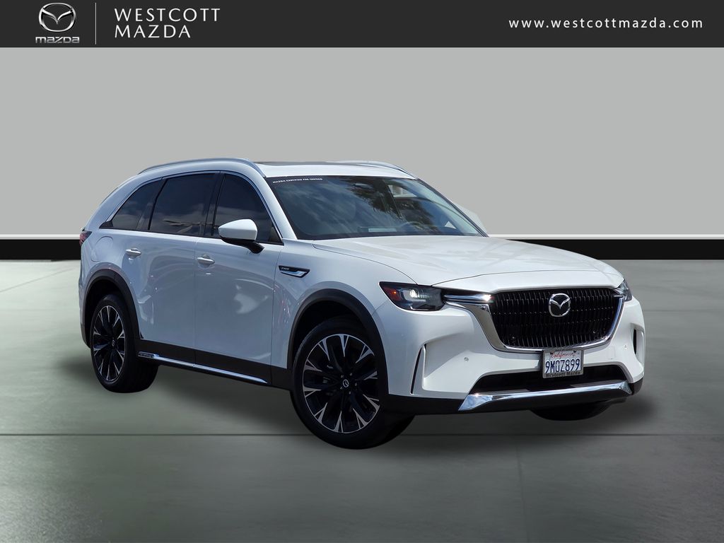 2024 Mazda CX-90 PHEV Premium Package's photo
