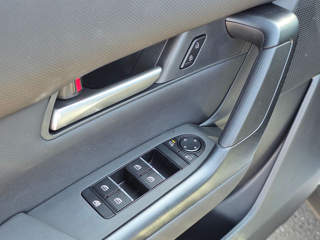 2025 Mazda CX-50 Premium - Photo 24