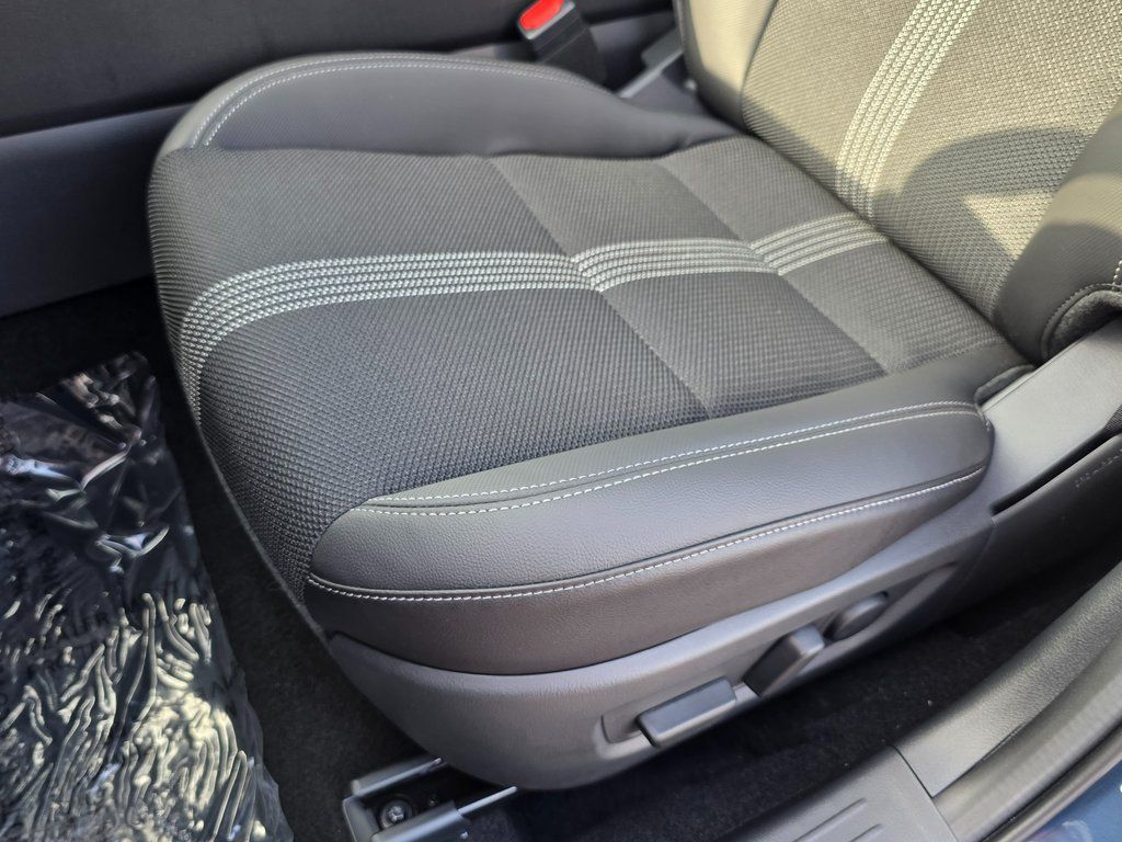 2025 Mazda CX-50 Premium - Photo 16