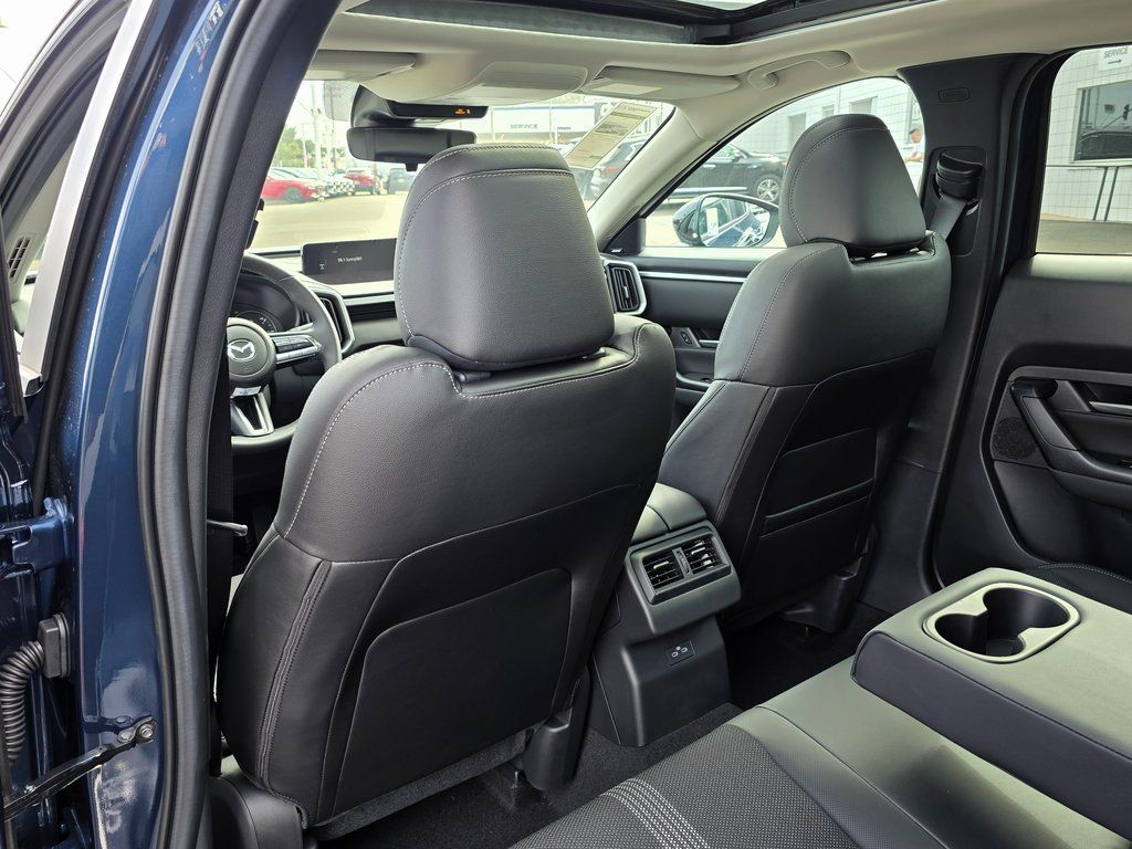 2025 Mazda CX-50 Premium - Photo 18