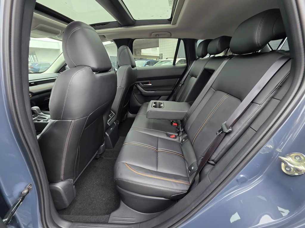2025 Mazda CX-50 Premium Plus - Photo 18
