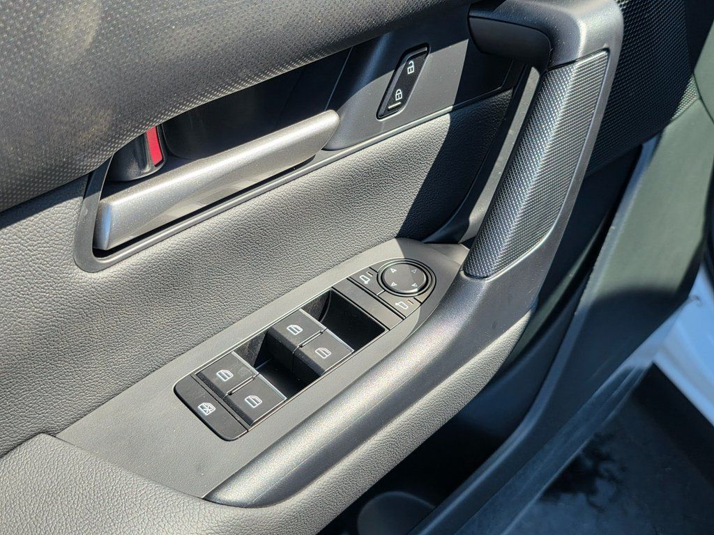 2025 Mazda CX-50 Premium - Photo 21