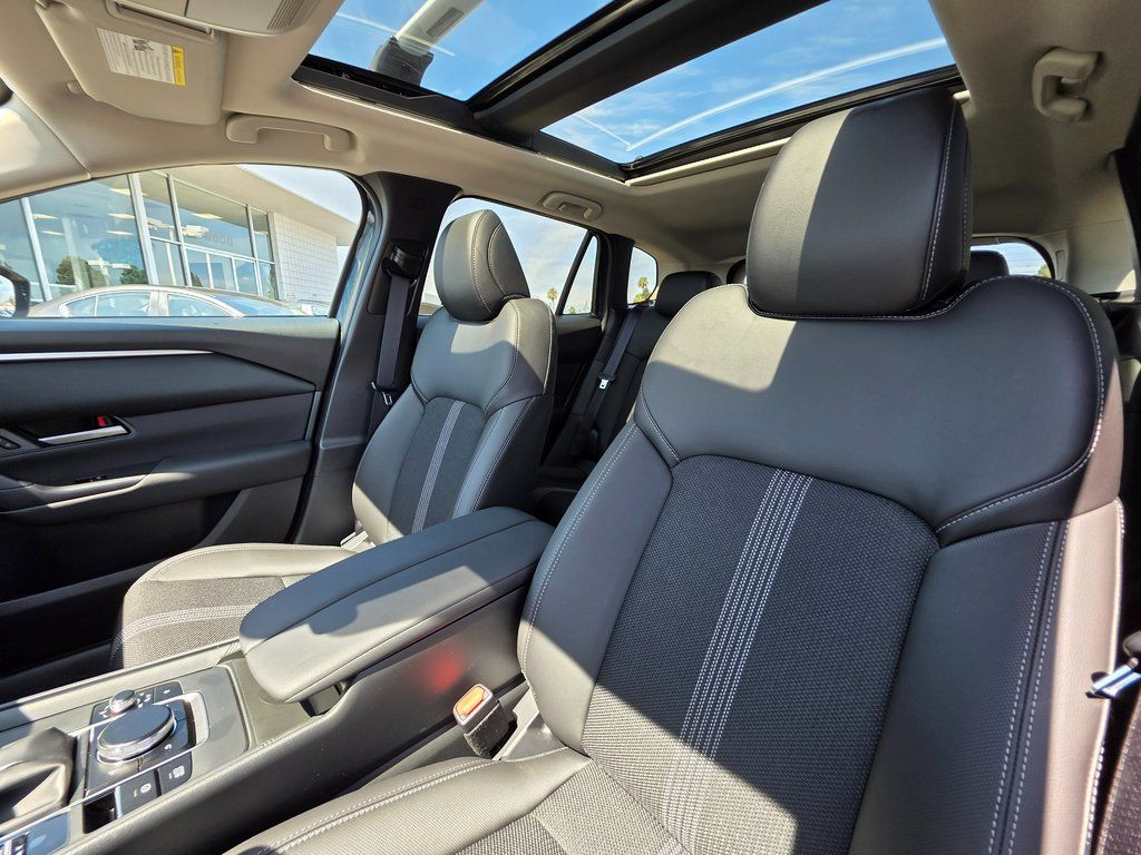 2025 Mazda CX-50 Premium - Photo 16