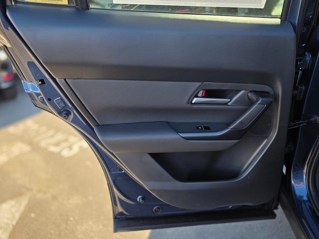 2026 Mazda CX-50 Premium - Photo 17