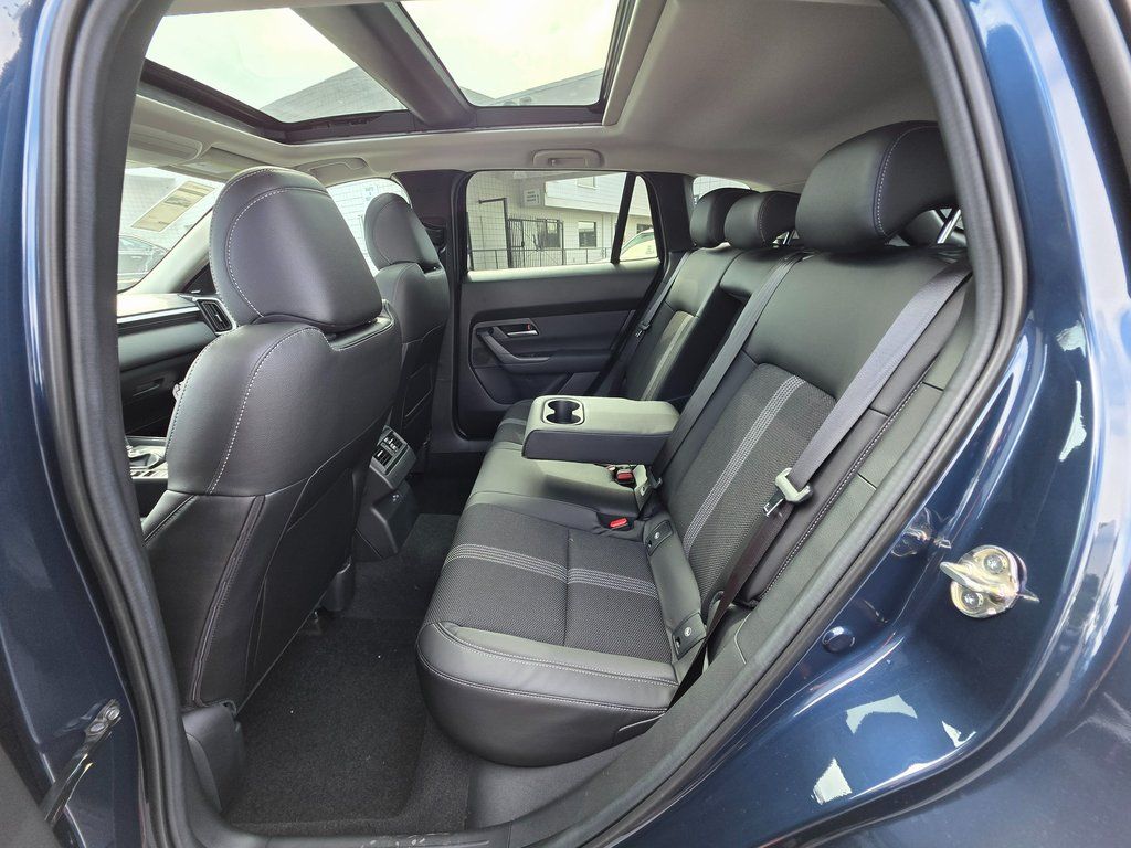 2025 Mazda CX-50 Premium - Photo 16
