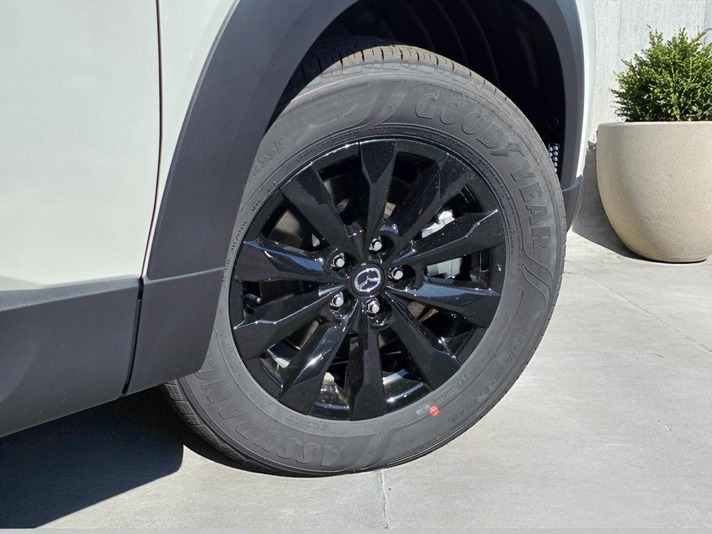 2025 Mazda CX-50 Premium - Photo 8