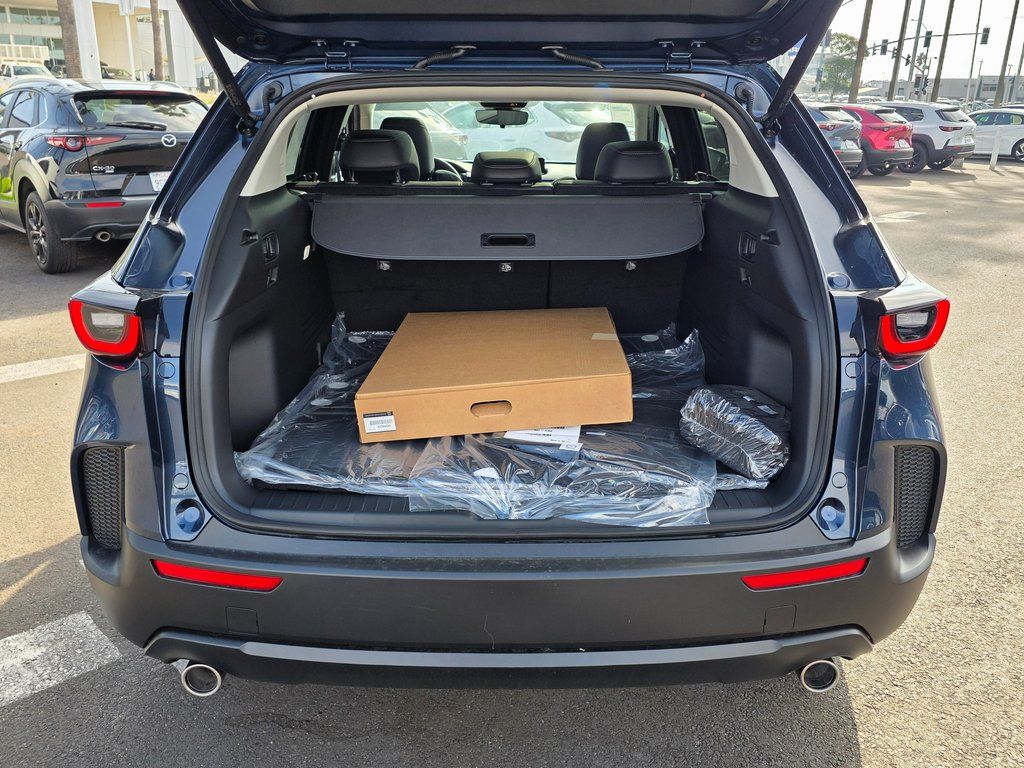 2025 Mazda CX-50 Premium - Photo 12