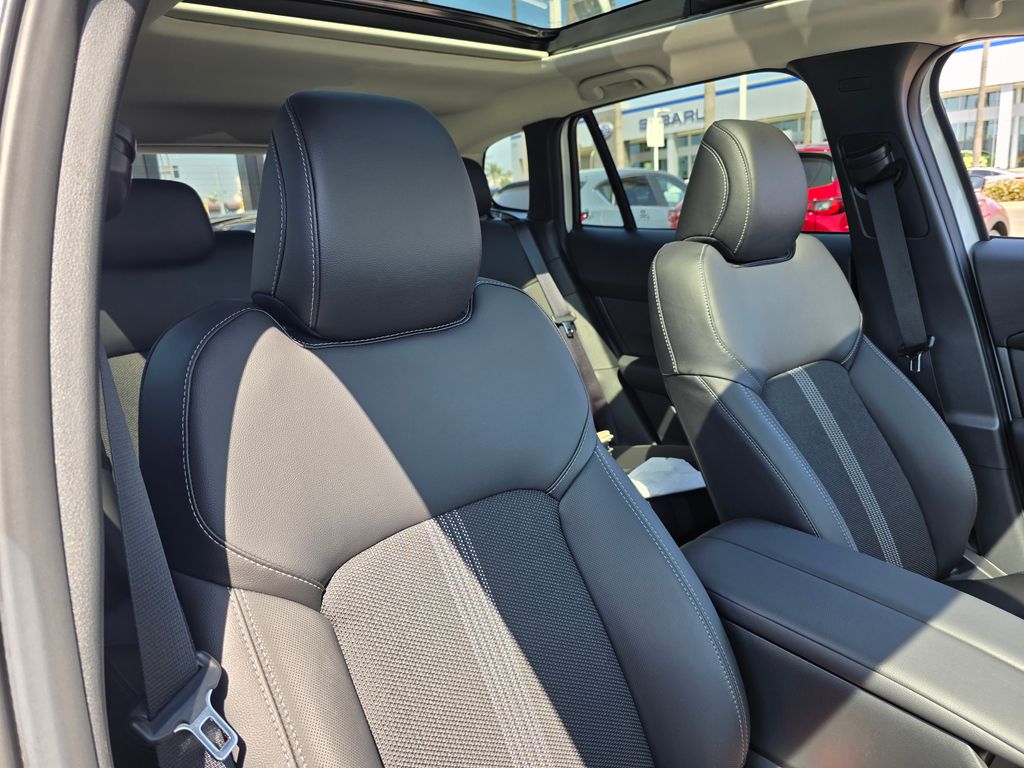 2025 Mazda CX-50 Premium - Photo 11