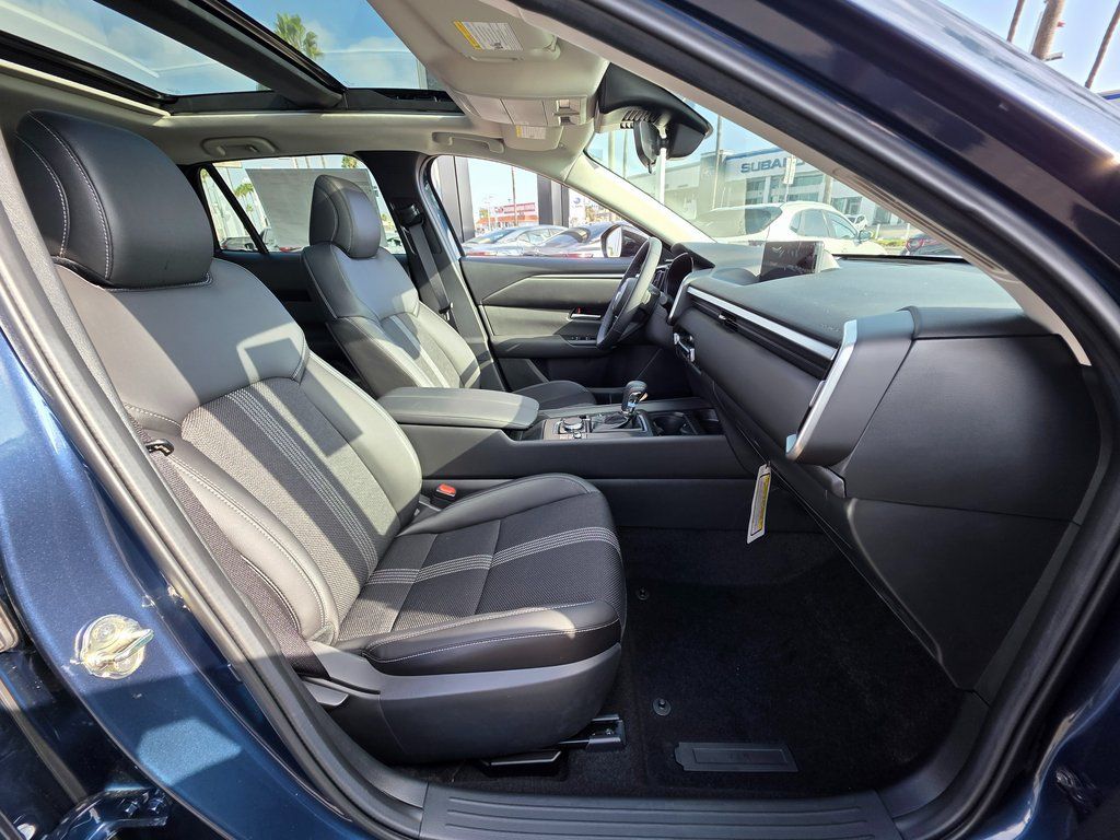 2025 Mazda CX-50 Premium - Photo 10