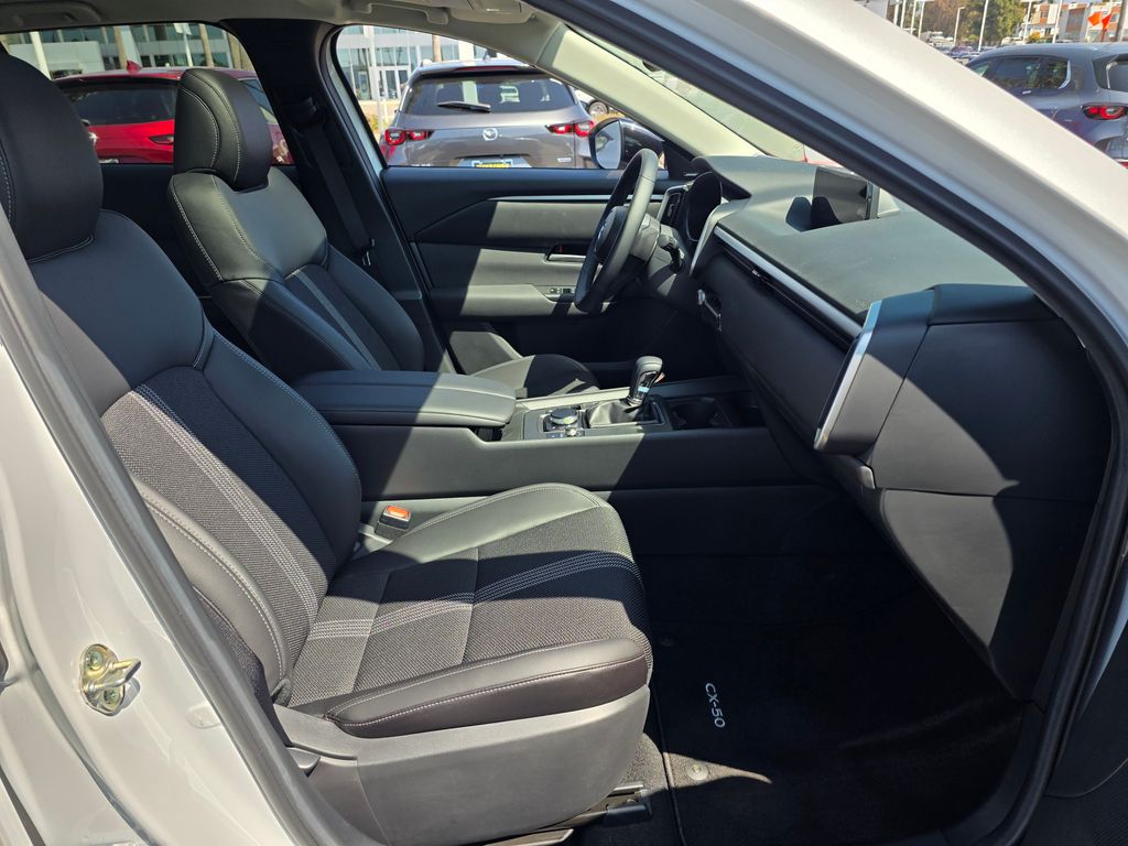 2025 Mazda CX-50 Premium - Photo 10