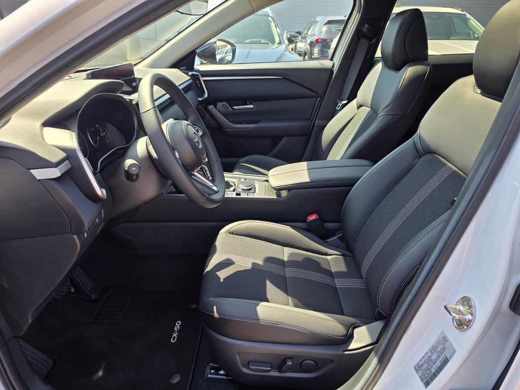 2025 Mazda CX-50 Premium - Photo 17