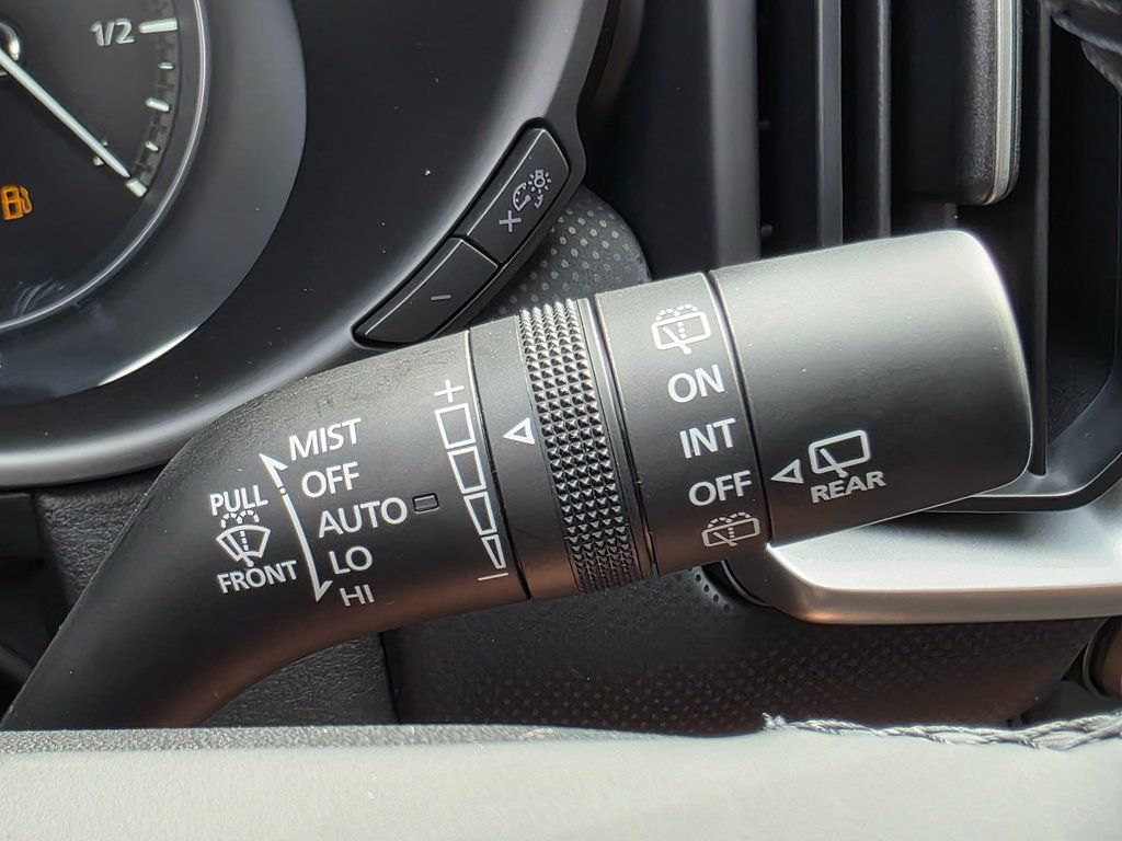 2025 Mazda CX-50 Premium - Photo 36