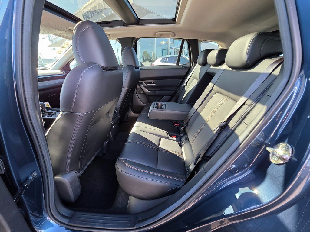 2025 Mazda CX-50 Premium - Photo 18