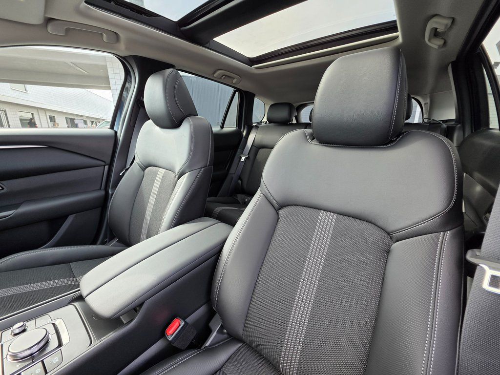 2025 Mazda CX-50 Premium - Photo 15