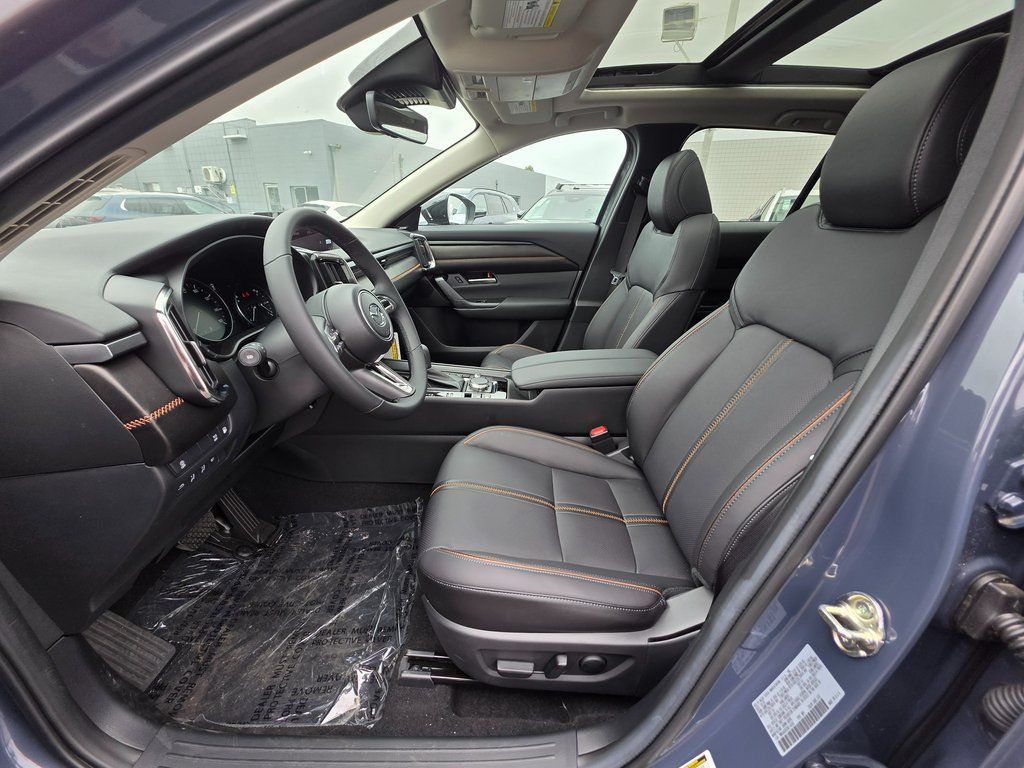 2025 Mazda CX-50 Premium Plus - Photo 15