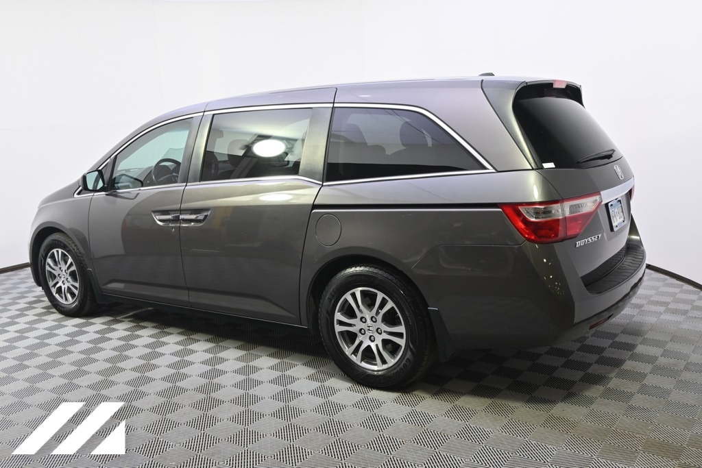 Used 2012 Honda Odyssey EX-L with VIN 5FNRL5H69CB012318 for sale in Saint Louis Park, Minnesota