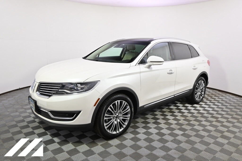 Used 2018 Lincoln MKX Reserve with VIN 2LMPJ8LR0JBL19600 for sale in Saint Louis Park, Minnesota