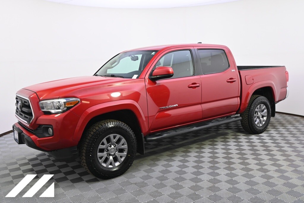 Used 2017 Toyota Tacoma SR5 with VIN 3TMCZ5AN7HM116301 for sale in Saint Louis Park, Minnesota