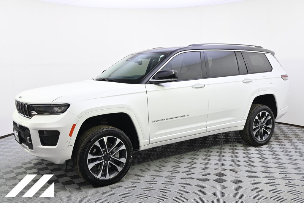 Used 2021 Jeep Grand Cherokee L Overland with VIN 1C4RJKDG5M8112775 for sale in Saint Louis Park, Minnesota