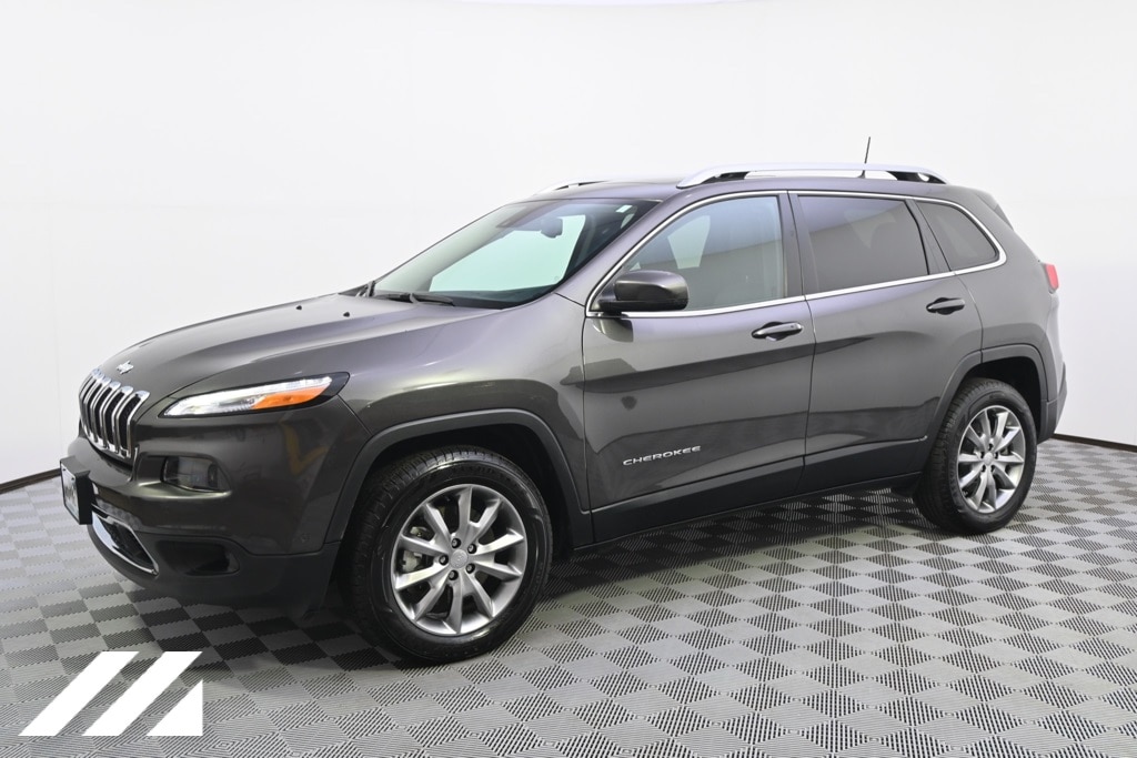 Used 2018 Jeep Cherokee Limited with VIN 1C4PJMDX8JD549529 for sale in Saint Louis Park, Minnesota