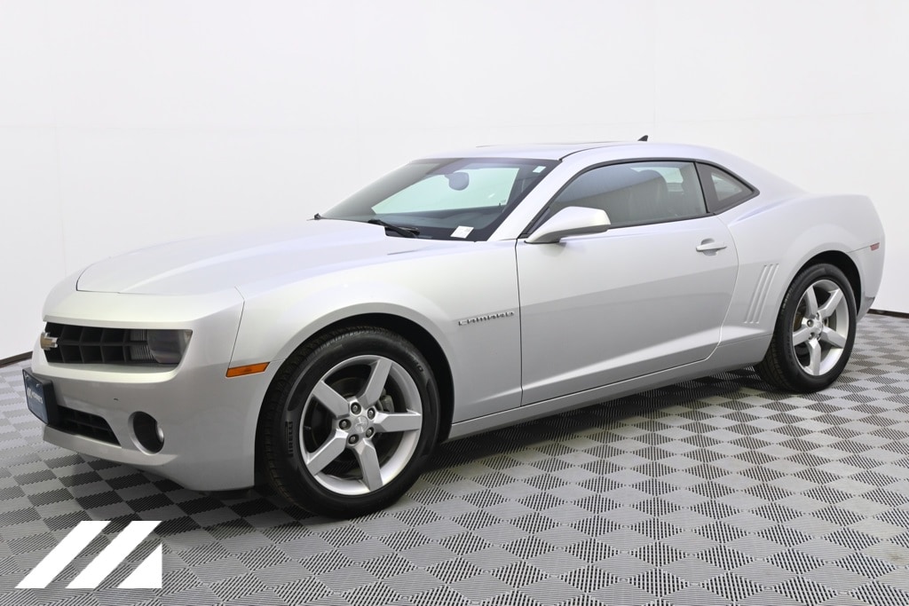 Used 2010 Chevrolet Camaro 2LT with VIN 2G1FC1EV0A9158558 for sale in Saint Louis Park, Minnesota