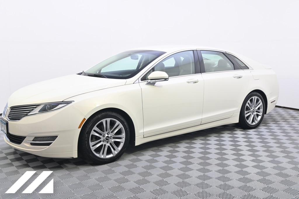 Used 2013 Lincoln MKZ  with VIN 3LN6L2J97DR811550 for sale in Saint Louis Park, Minnesota