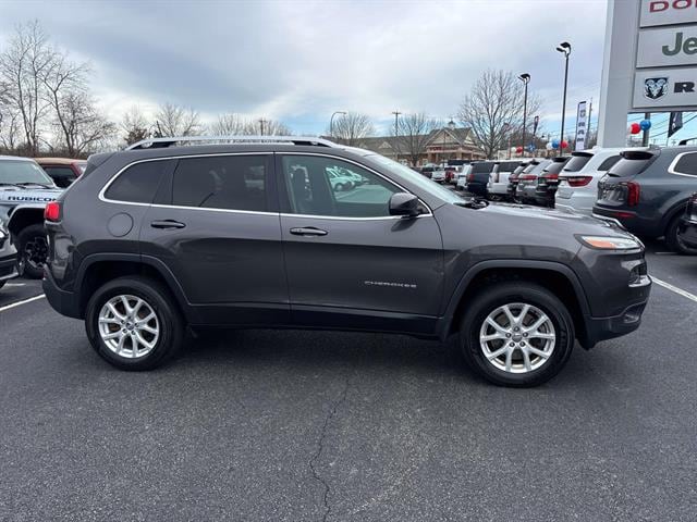 Used 2018 Jeep Cherokee Latitude Plus with VIN 1C4PJMLB1JD581633 for sale in Westerly, RI
