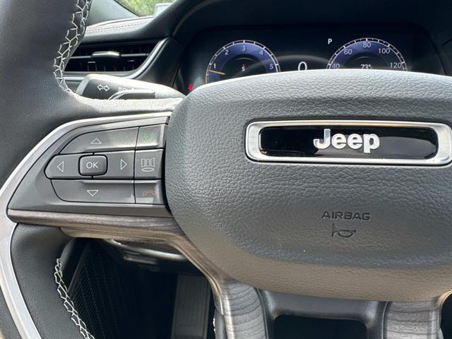 2025 Jeep Grand Cherokee Limited - Photo 12