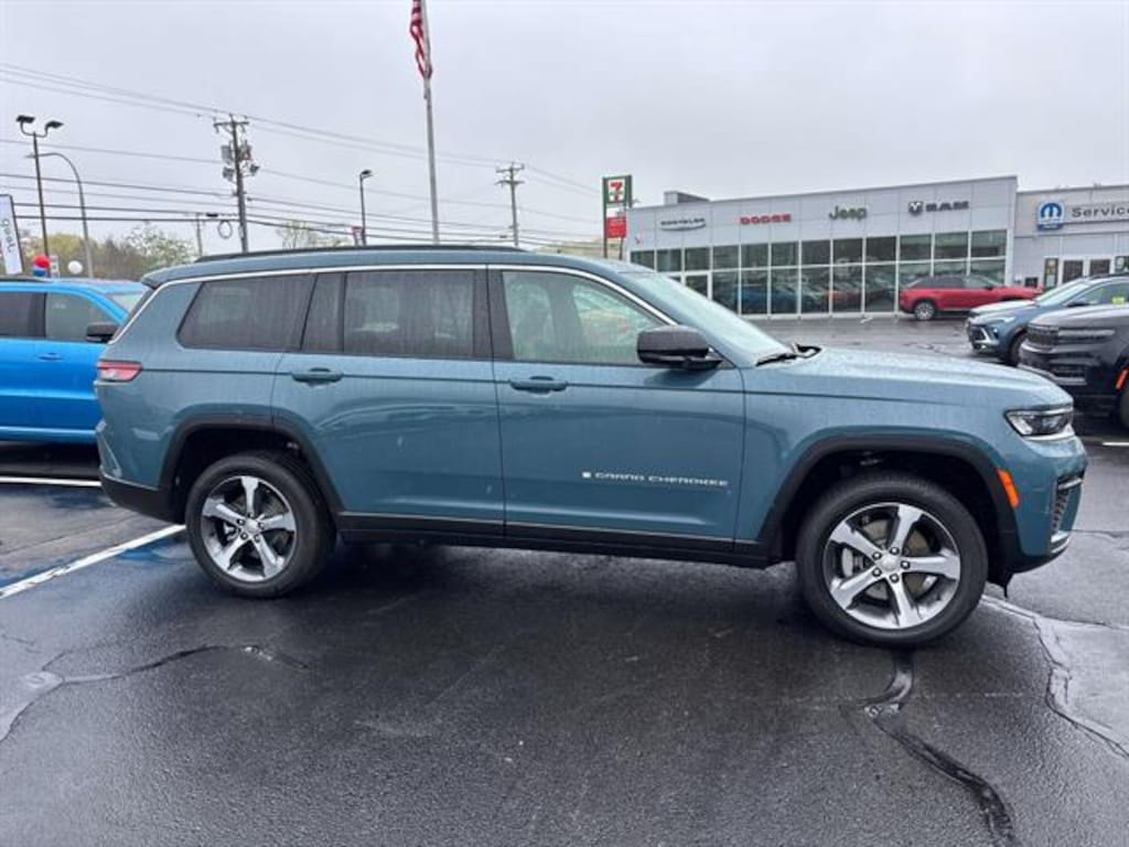 New 2026 Jeep Grand Cherokee L LIMITED 4X4 Sport Utility