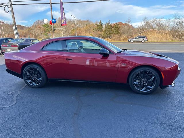 Used 2025 Dodge Charger Daytona R/T with VIN 2C3CDBCK8SR543958 for sale in Westerly, RI