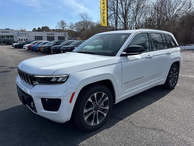 2025 Jeep Grand Cherokee Overland - Photo 6