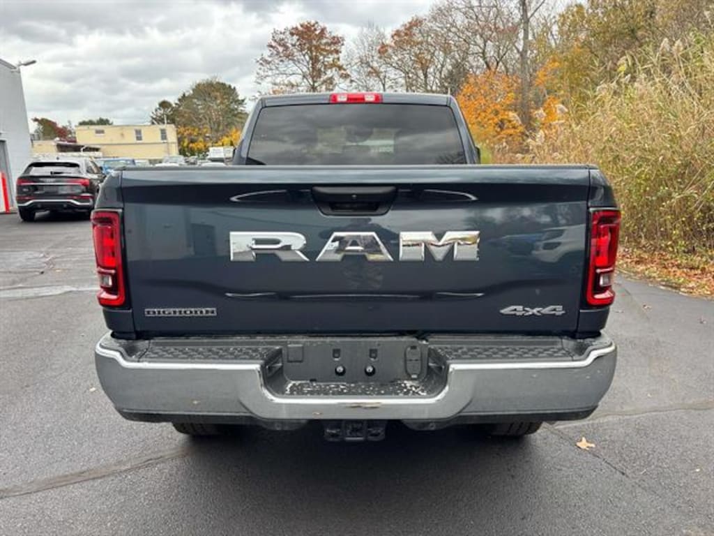 New 2026 Ram 2500 BIG HORN CREW CAB 4X4 6'4 BOX Pickup