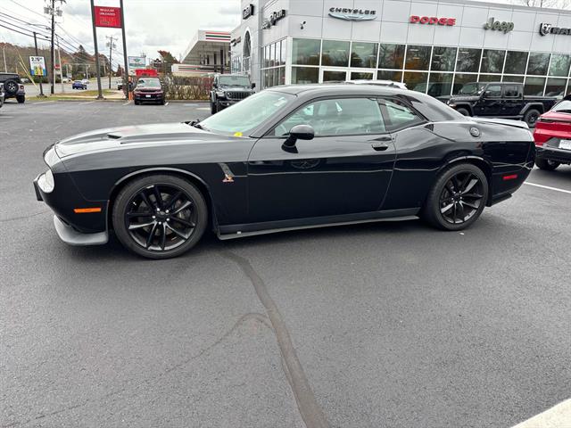 2015 Dodge Challenger R/T Scat Pack photo 4