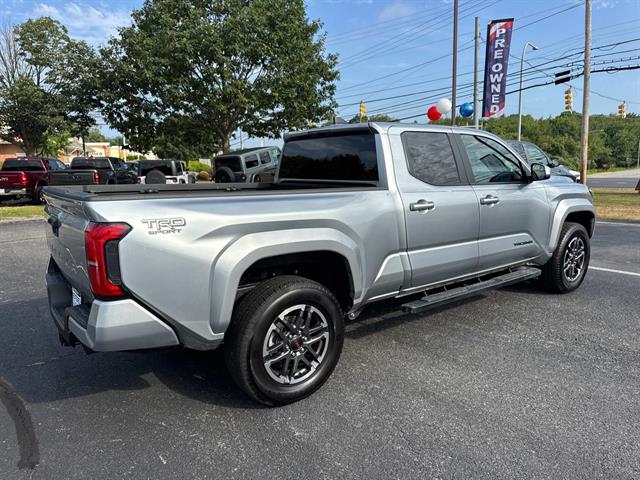 2025 Toyota Tacoma TRD photo 3