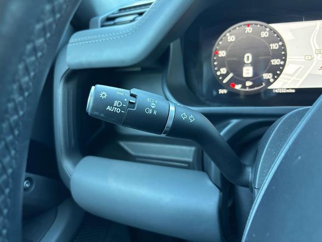 2023 Land Rover Defender X-Dynamic SE - Photo 31