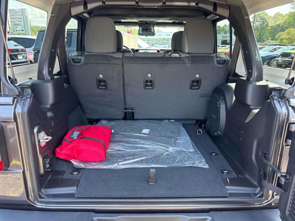 New 2026 Jeep Wrangler 4-DOOR 85TH ANNIVERSARY EDITION Sport Utility