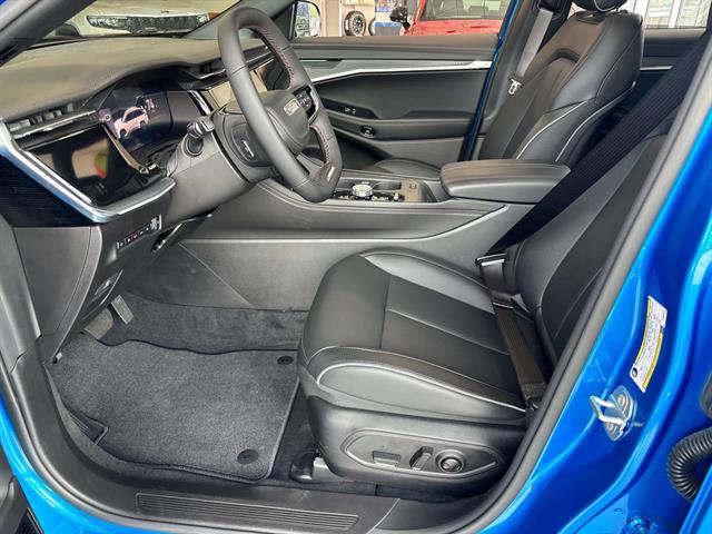 2025 Jeep Wagoneer S Limited photo 3