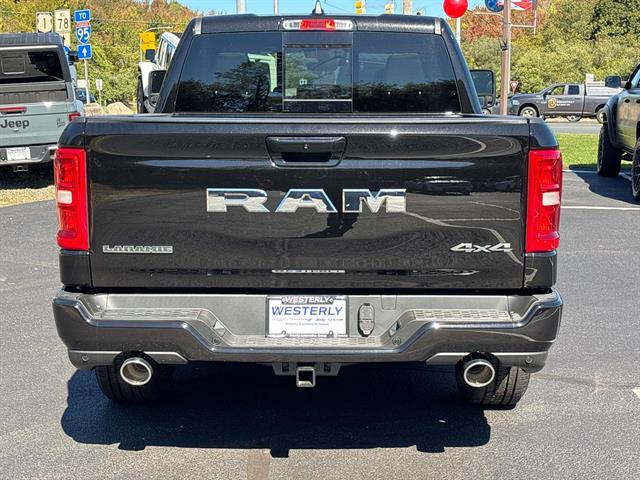 2025 Ram 1500 Laramie photo 3