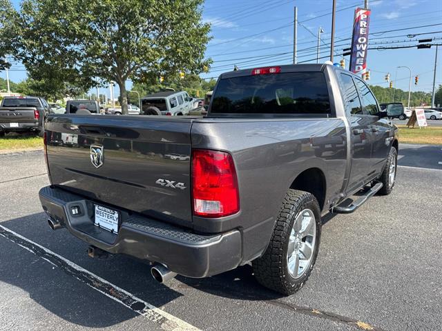 2019 Ram 1500 Classic Tradesman photo 3